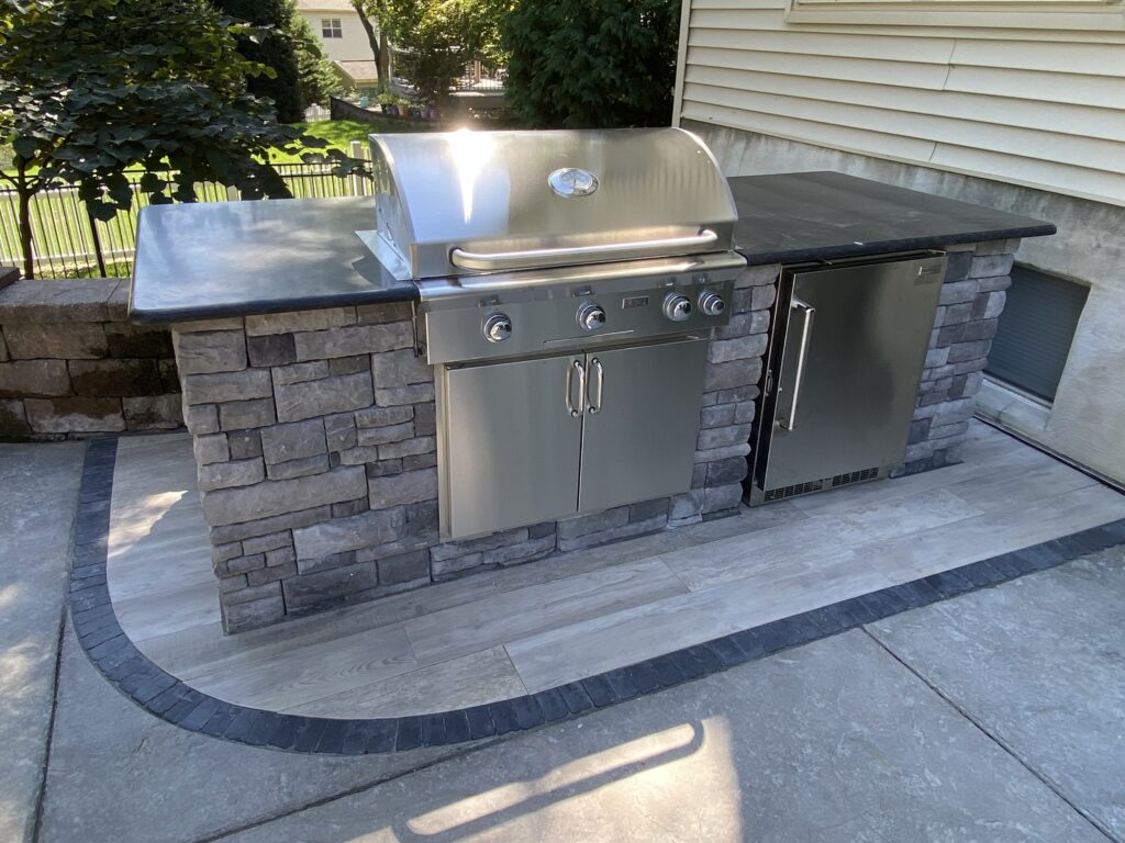Outdoor Kitchen